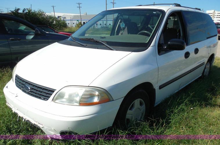 image for item I3425 2003 Ford Windstar LX van