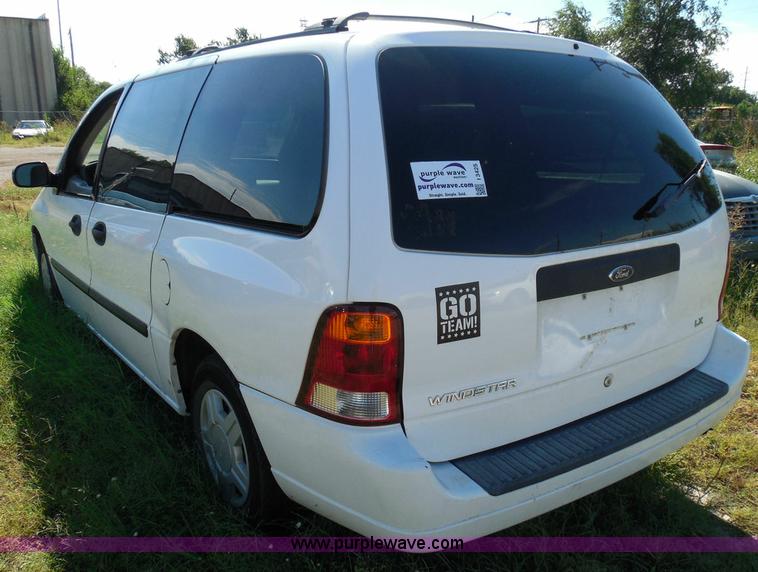 image for item I3425 2003 Ford Windstar LX van