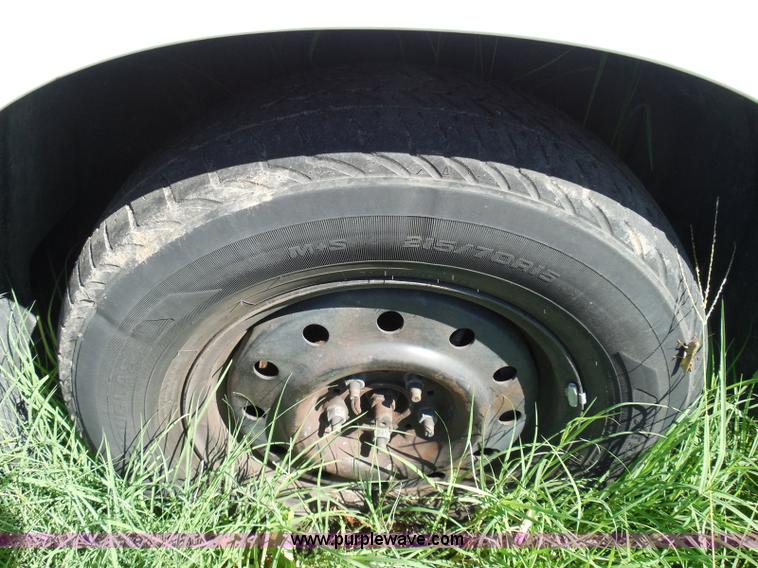 image for item I3425 2003 Ford Windstar LX van