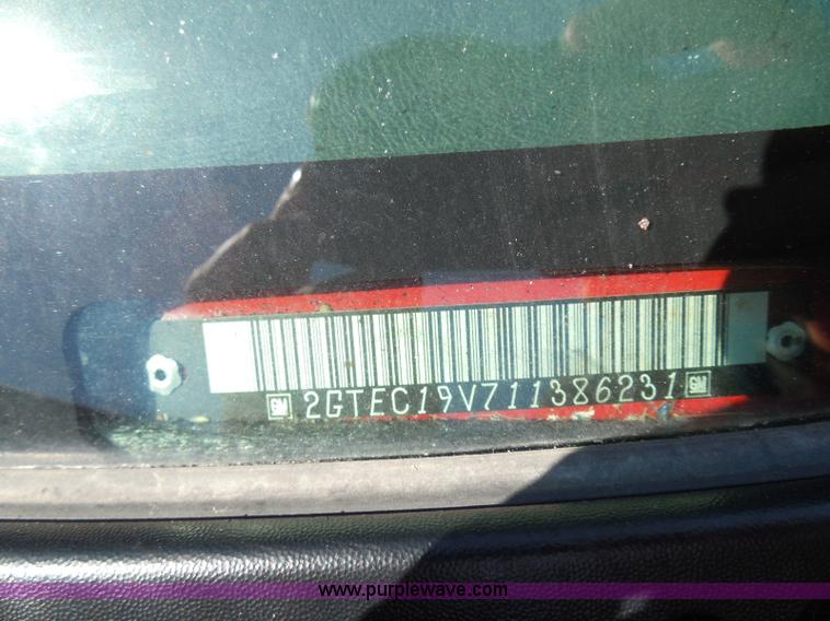 image for item I3426 2001 GMC Sierra 1500 SL Ext. Cab pickup truck