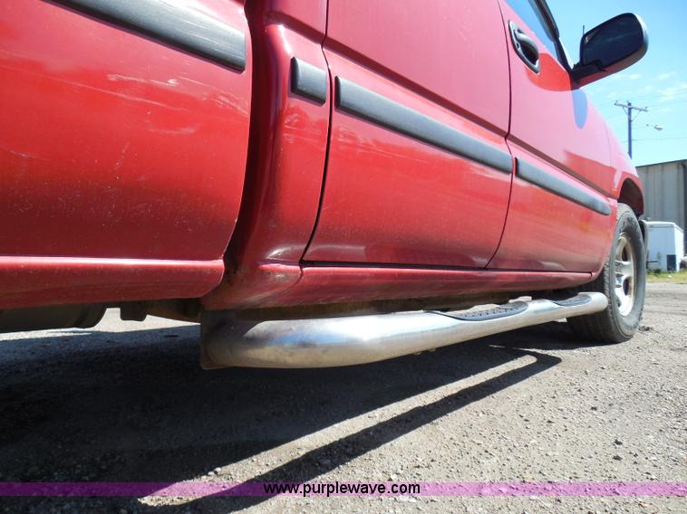 image for item I3426 2001 GMC Sierra 1500 SL Ext. Cab pickup truck