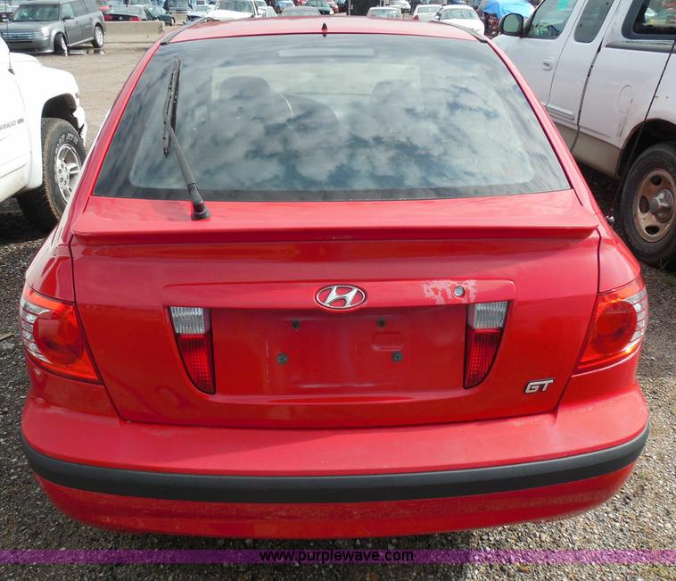 image for item I3471 2004 Hyundai Elantra GT