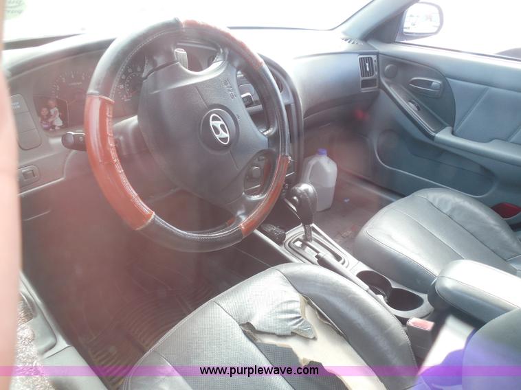 image for item I3471 2004 Hyundai Elantra GT