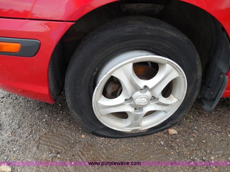 image for item I3471 2004 Hyundai Elantra GT