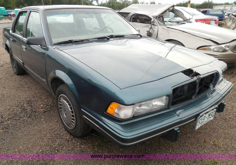image for item I3472 1996 Buick Century