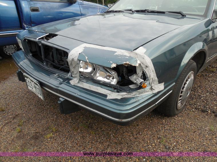 image for item I3472 1996 Buick Century