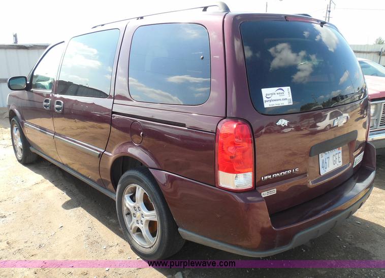 image for item I3475 2007 Chevrolet Uplander LS van