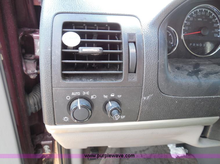 image for item I3475 2007 Chevrolet Uplander LS van