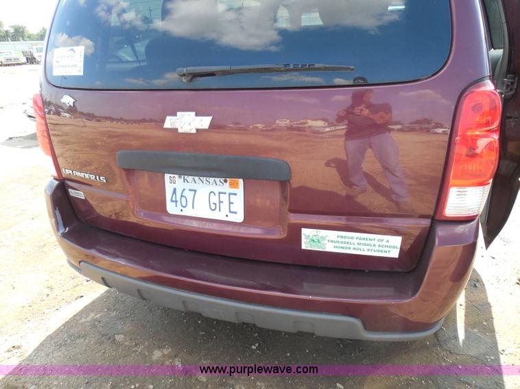 image for item I3475 2007 Chevrolet Uplander LS van