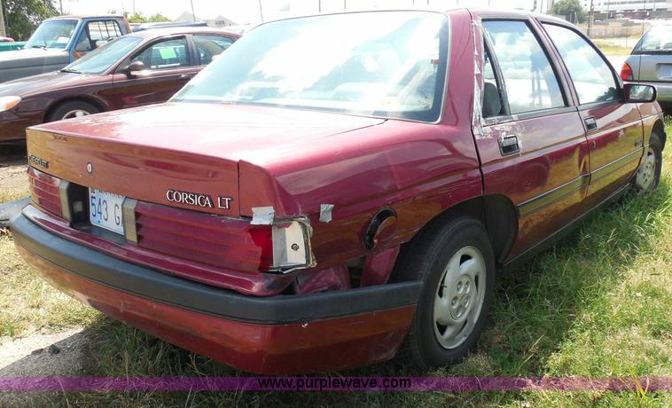 image for item I3477 1992 Chevrolet Corsica LT