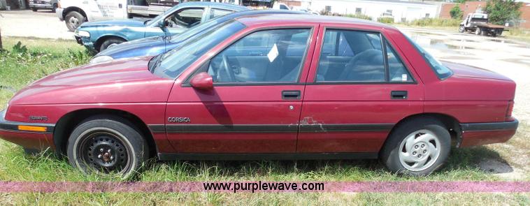 image for item I3477 1992 Chevrolet Corsica LT