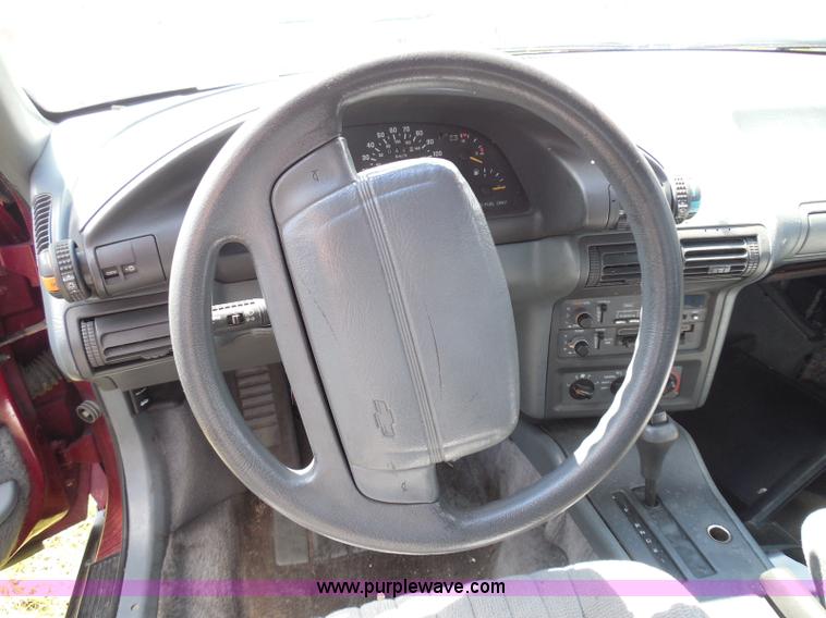 image for item I3477 1992 Chevrolet Corsica LT