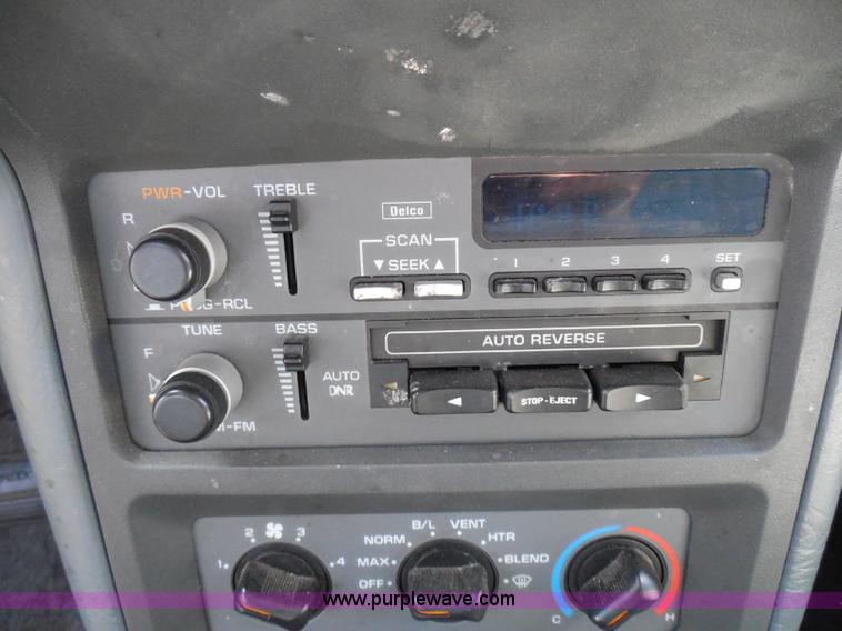 image for item I3477 1992 Chevrolet Corsica LT