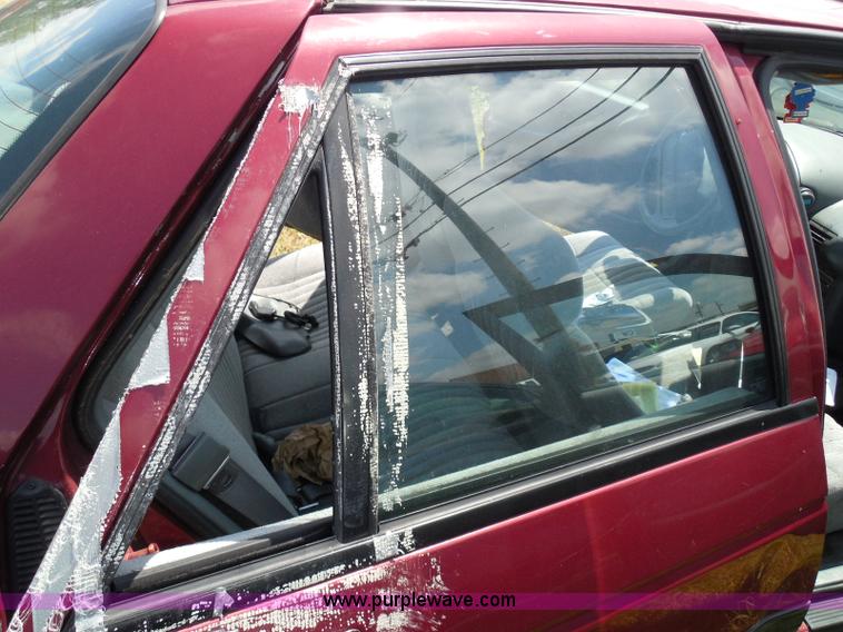 image for item I3477 1992 Chevrolet Corsica LT