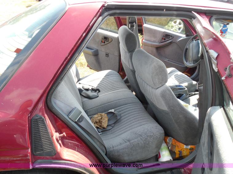 image for item I3477 1992 Chevrolet Corsica LT