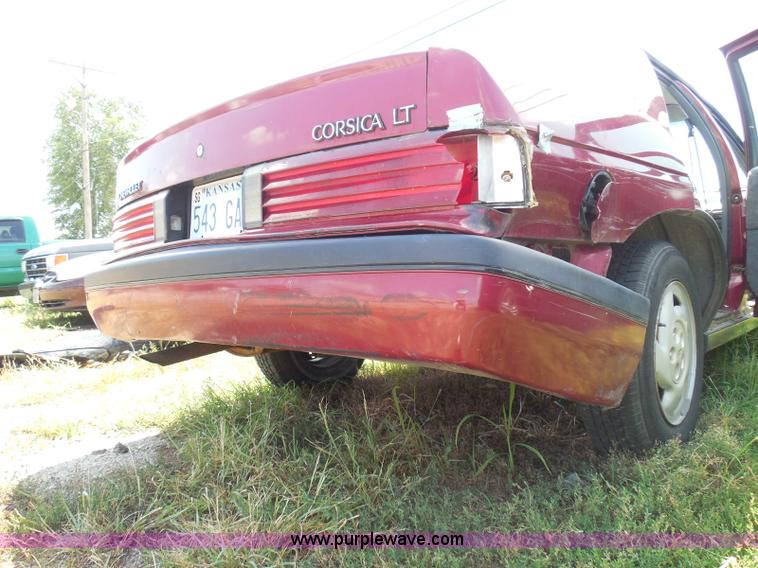 image for item I3477 1992 Chevrolet Corsica LT