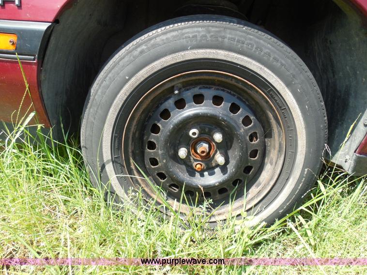 image for item I3477 1992 Chevrolet Corsica LT