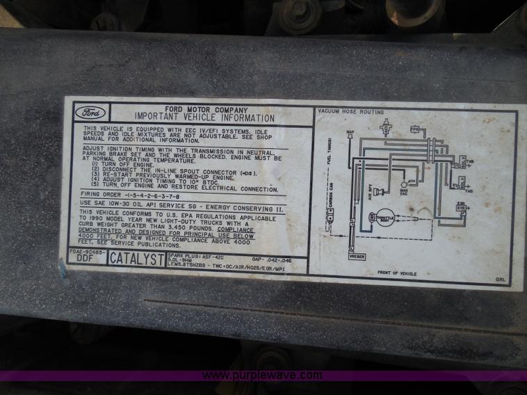 image for item I3478 1990 Ford F150 XLT Lariat pickup truck