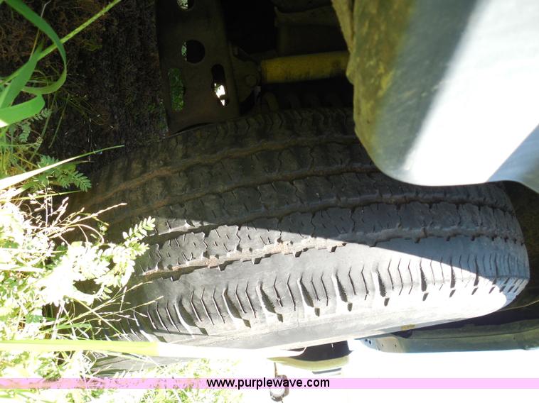 image for item I3478 1990 Ford F150 XLT Lariat pickup truck