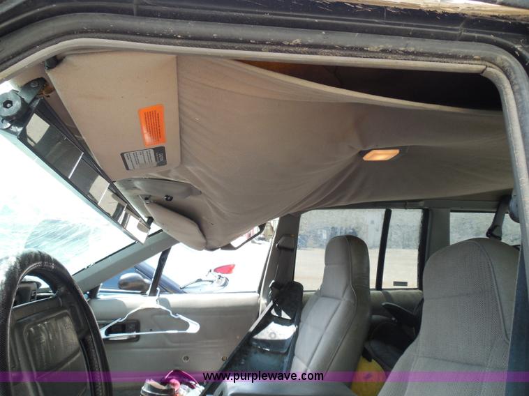 image for item I3479 1995 Jeep Cherokee SUV