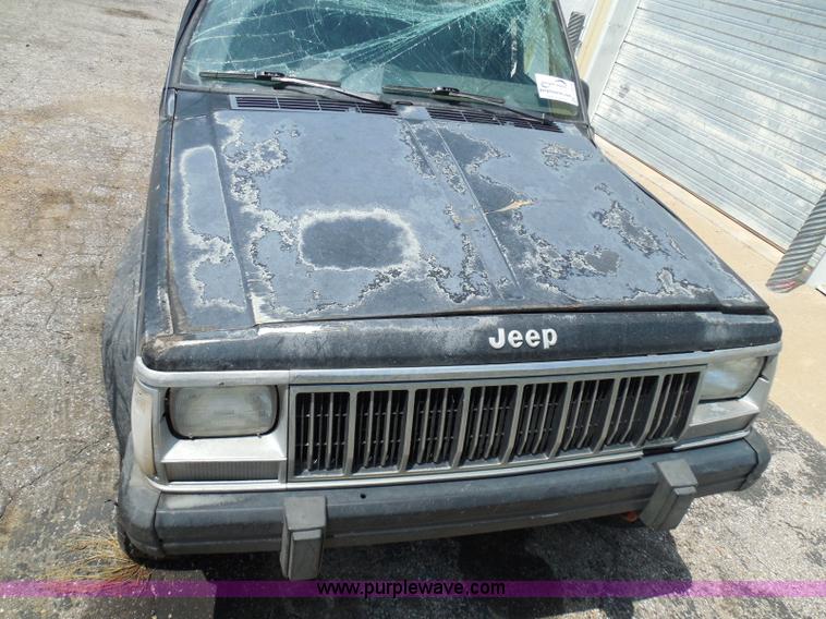 image for item I3479 1995 Jeep Cherokee SUV