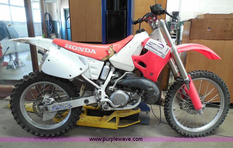 image for item I3480 1994 Honda CR205R motorcycle