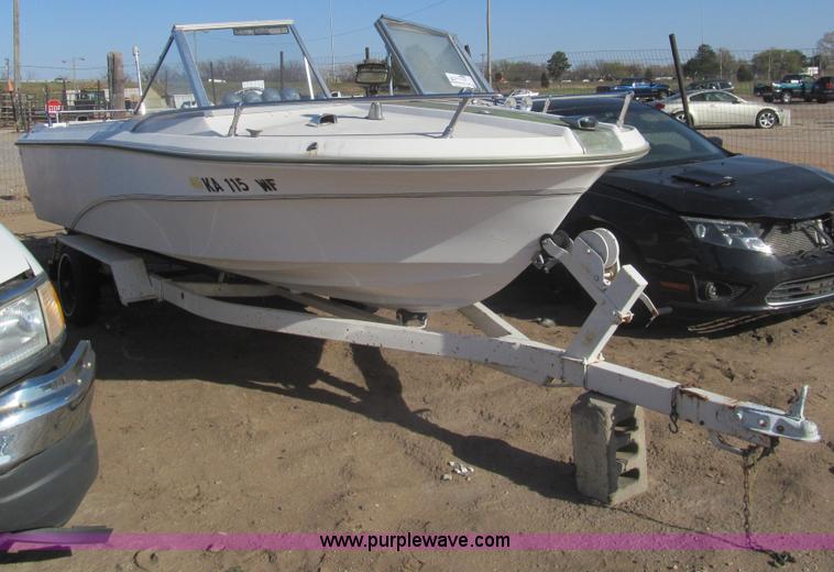 image for item I7123 1969 Mark Twain 17'L boat