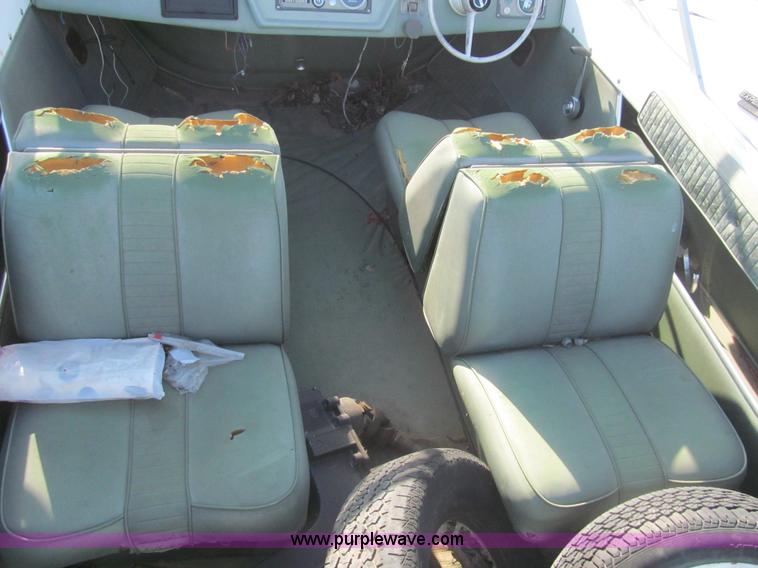 image for item I7123 1969 Mark Twain 17'L boat