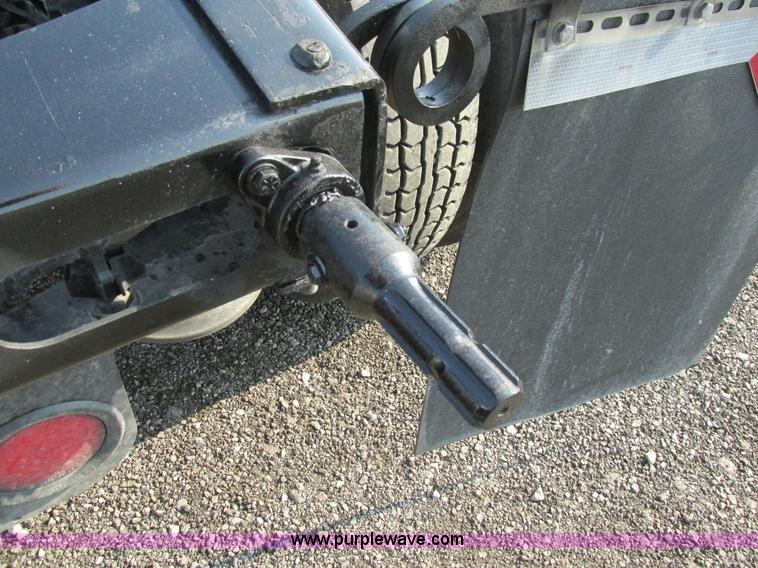 image for item AW9898 2005 Freightliner Columbia Heritage Edition semi truck