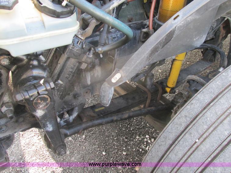 image for item AW9898 2005 Freightliner Columbia Heritage Edition semi truck