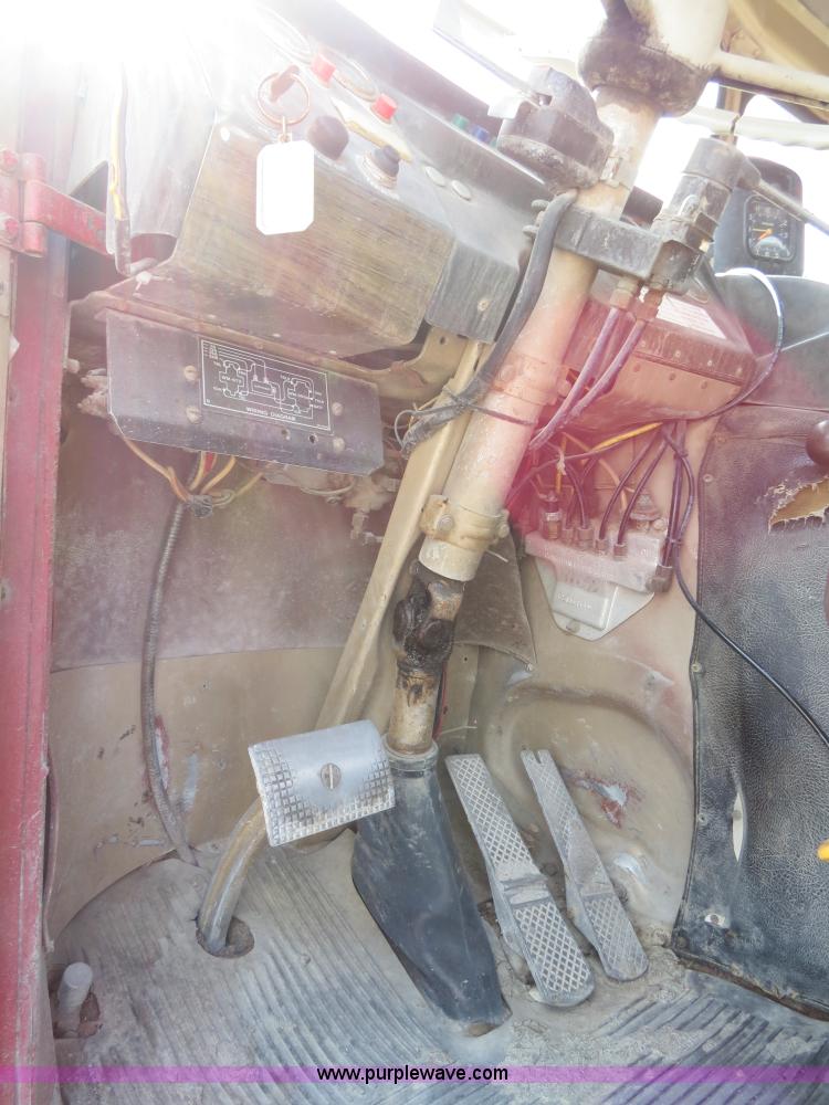 image for item B4940 1973 Freightliner WFT6364T semi truck