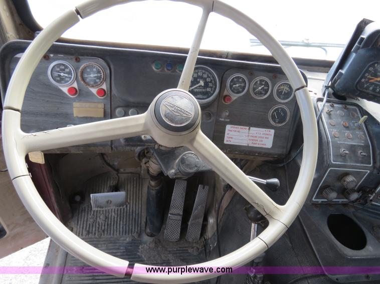 image for item B4940 1973 Freightliner WFT6364T semi truck