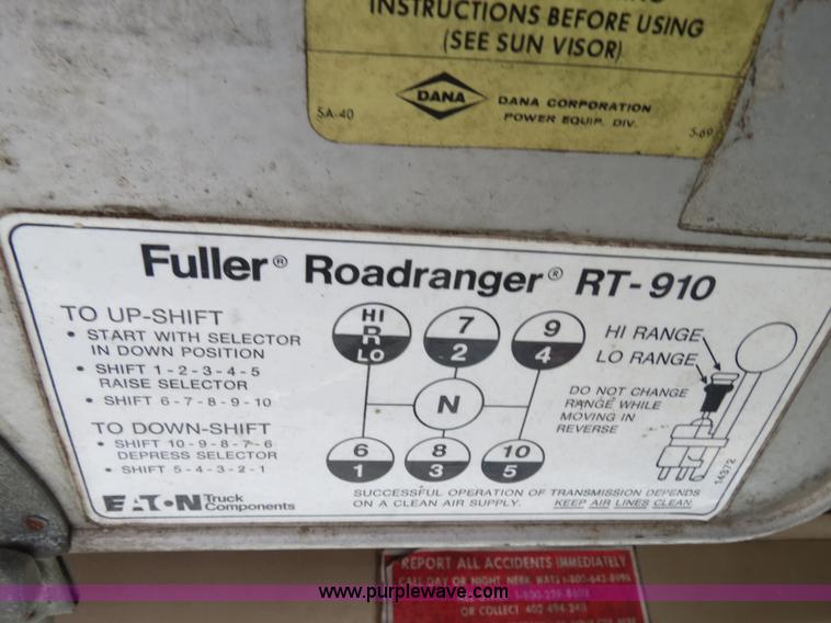 image for item B4940 1973 Freightliner WFT6364T semi truck