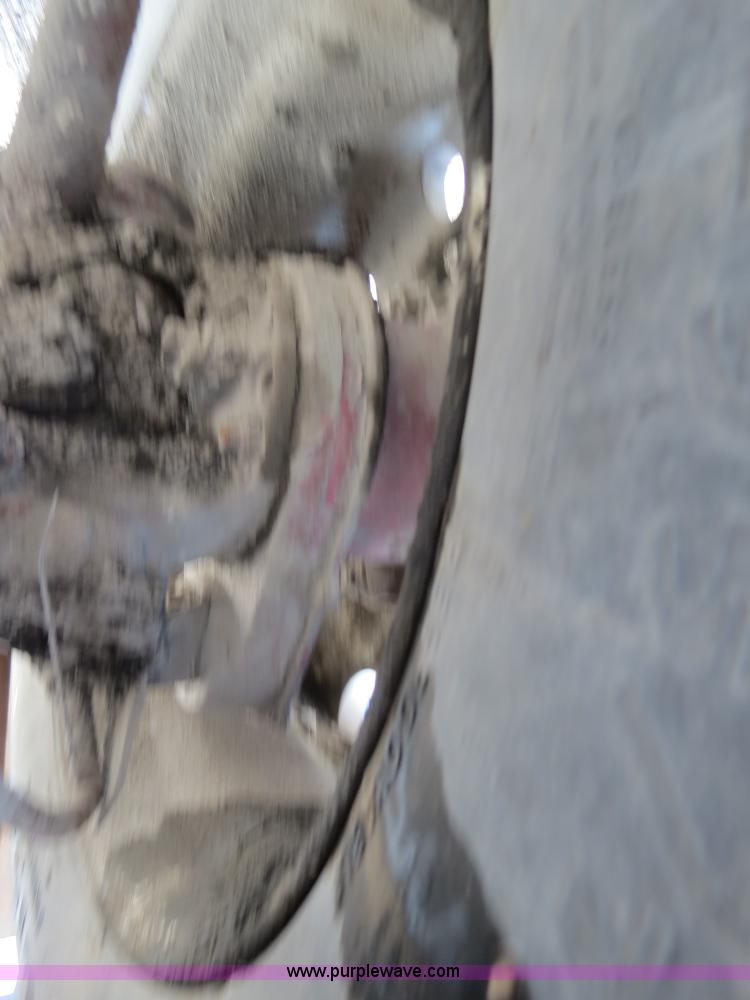 image for item B4940 1973 Freightliner WFT6364T semi truck