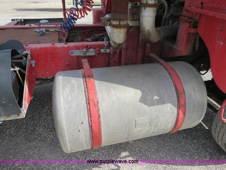 image for item B4940 1973 Freightliner WFT6364T semi truck