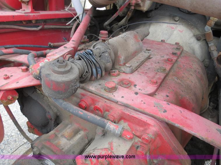 image for item B4940 1973 Freightliner WFT6364T semi truck