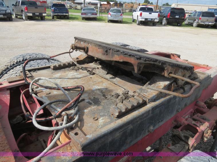 image for item B4940 1973 Freightliner WFT6364T semi truck