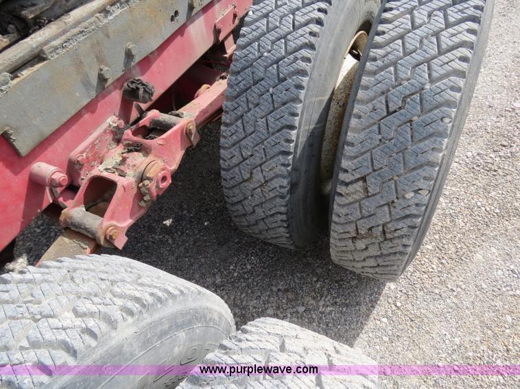 image for item B4940 1973 Freightliner WFT6364T semi truck