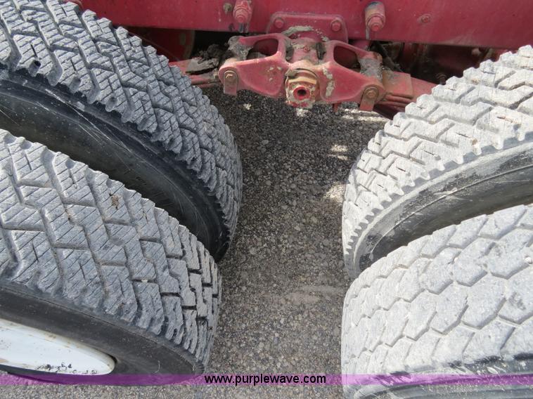 image for item B4940 1973 Freightliner WFT6364T semi truck