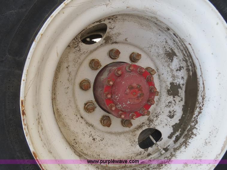 image for item B4940 1973 Freightliner WFT6364T semi truck