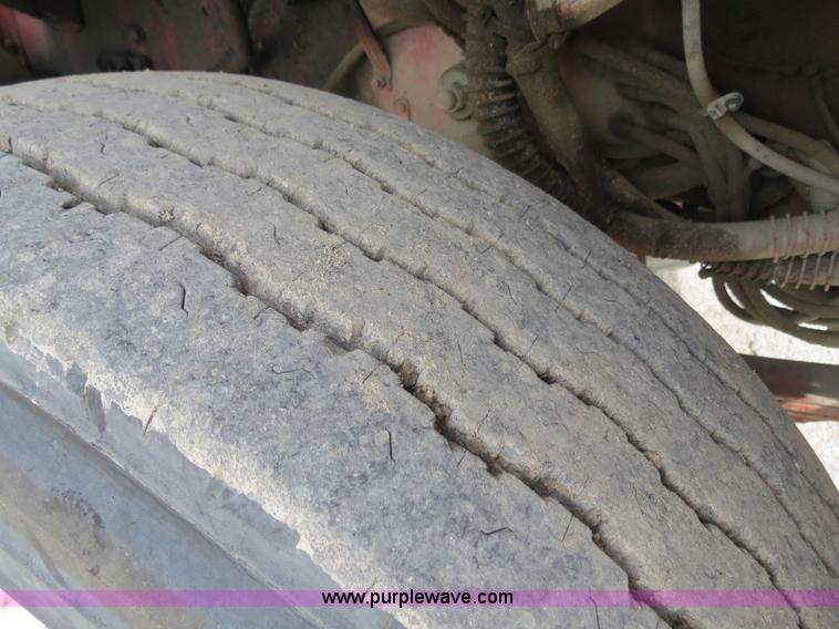 image for item B4940 1973 Freightliner WFT6364T semi truck