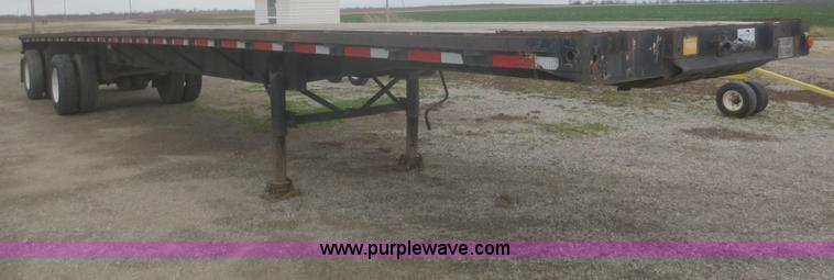 image for item F8220 1992 Great Dane 7811F-7-1-48 flatbed trailer