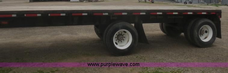 image for item F8220 1992 Great Dane 7811F-7-1-48 flatbed trailer