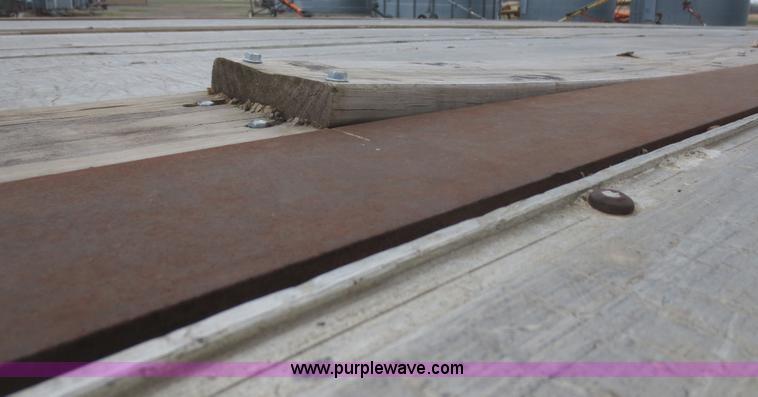 image for item F8220 1992 Great Dane 7811F-7-1-48 flatbed trailer