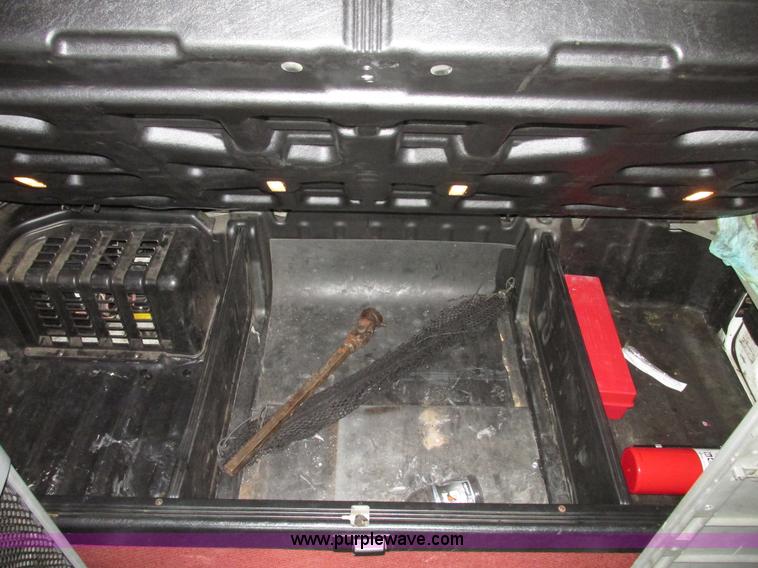 image for item G9986 2005 Freightliner Columbia Heritage edition semi truck