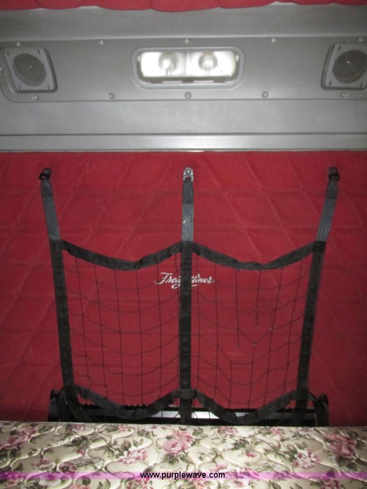 image for item G9986 2005 Freightliner Columbia Heritage edition semi truck