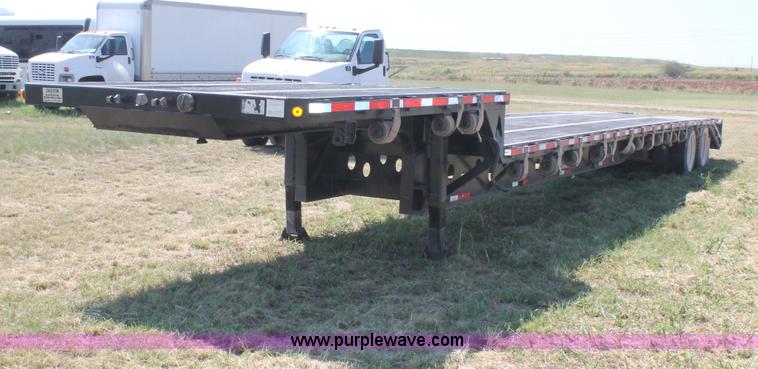 image for item H1749 2005 Aztec drop deck trailer