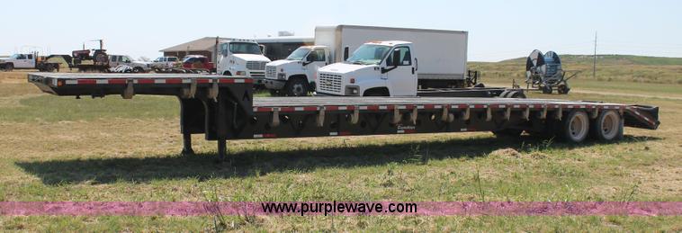 image for item H1749 2005 Aztec drop deck trailer