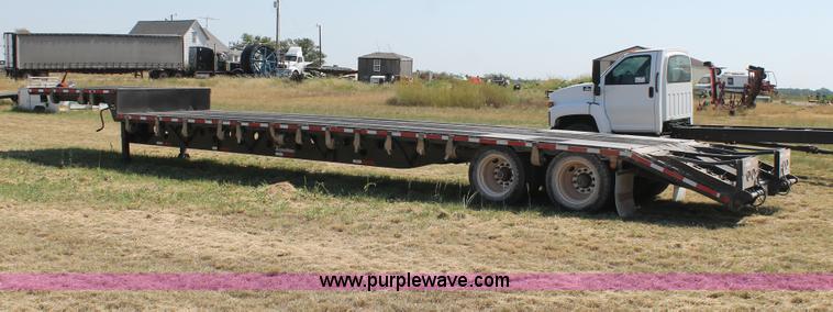 image for item H1749 2005 Aztec drop deck trailer