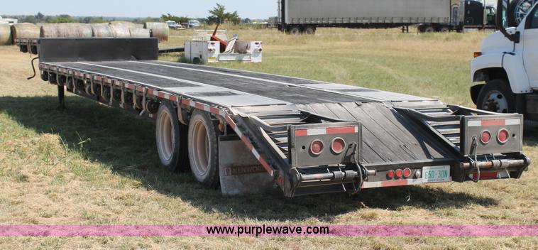 image for item H1749 2005 Aztec drop deck trailer
